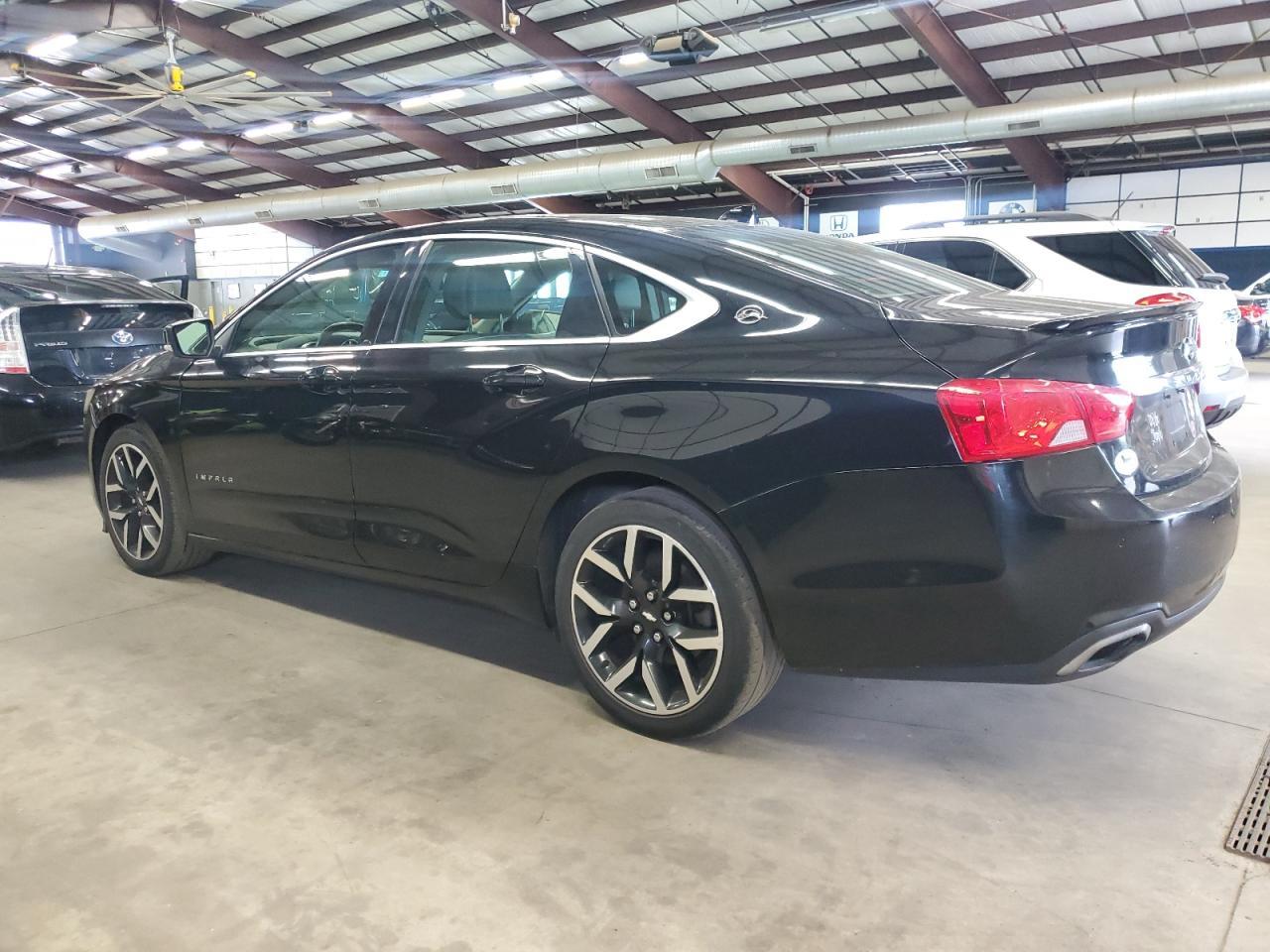 2014 Chevrolet Impala Lt - Image 2
