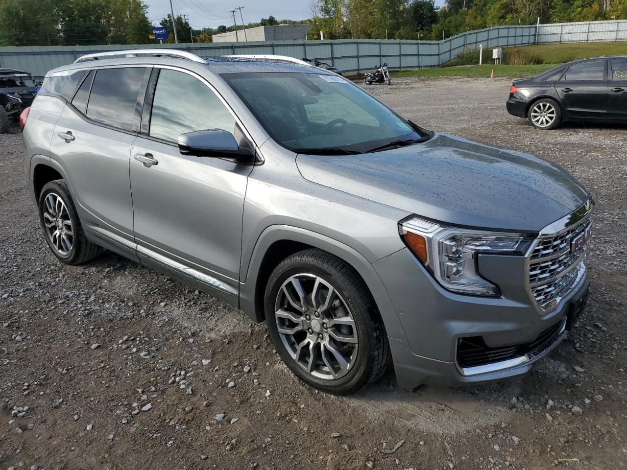 2024 GMC Terrain Denali - Image 4