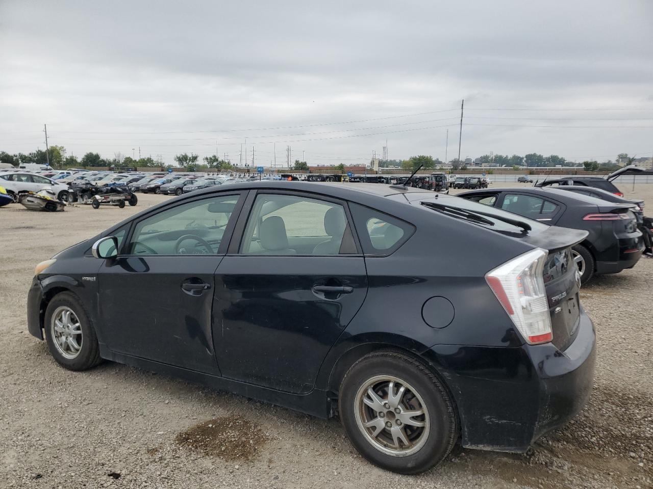 2010 Toyota Prius - Image 2