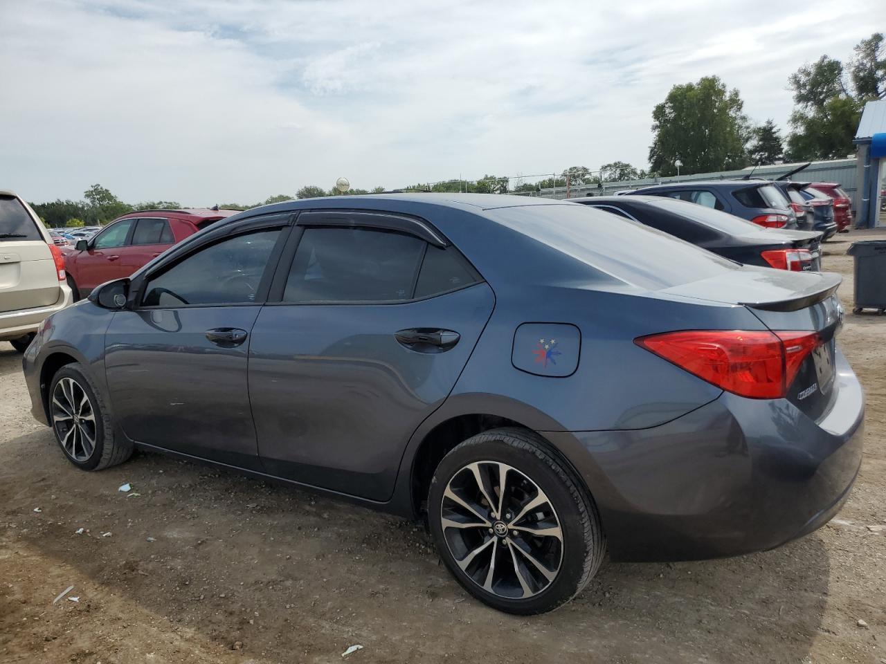 2017 Toyota Corolla L - Фото 2