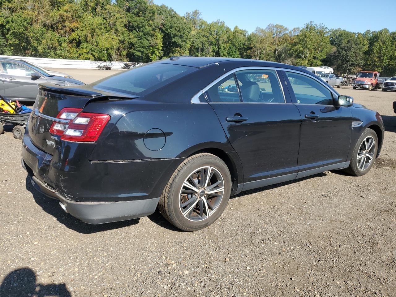 2016 Ford Taurus Sel - Фото 3