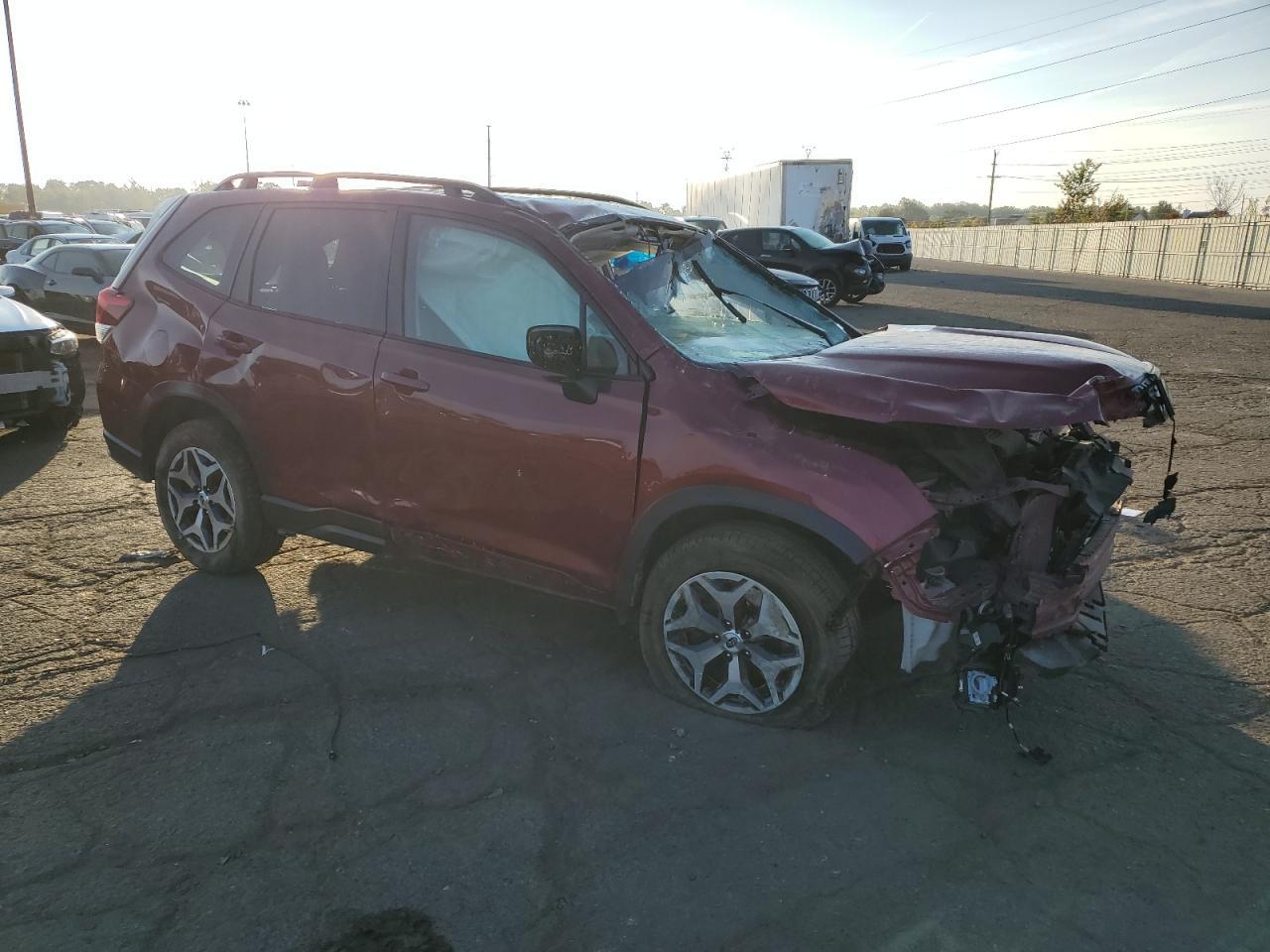 2023 Subaru Forester Premium - Image 4