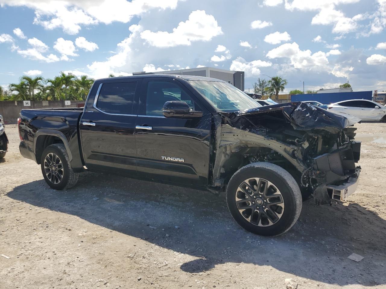 2025 Toyota Tundra Crewmax Limited - Фото 4