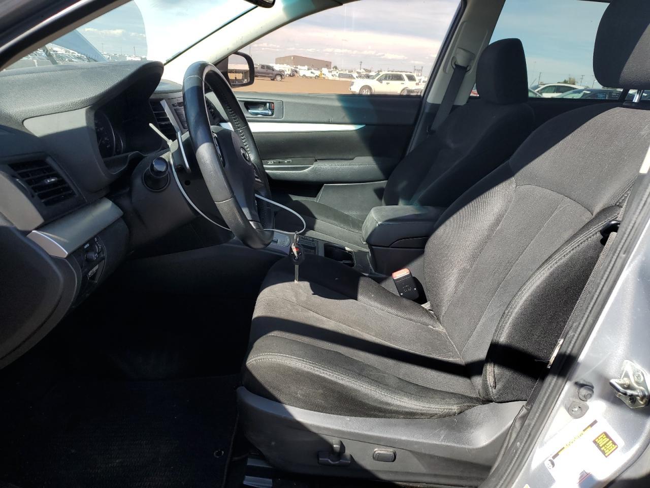 2013 Subaru Outback 2.5I Premium - Image 7