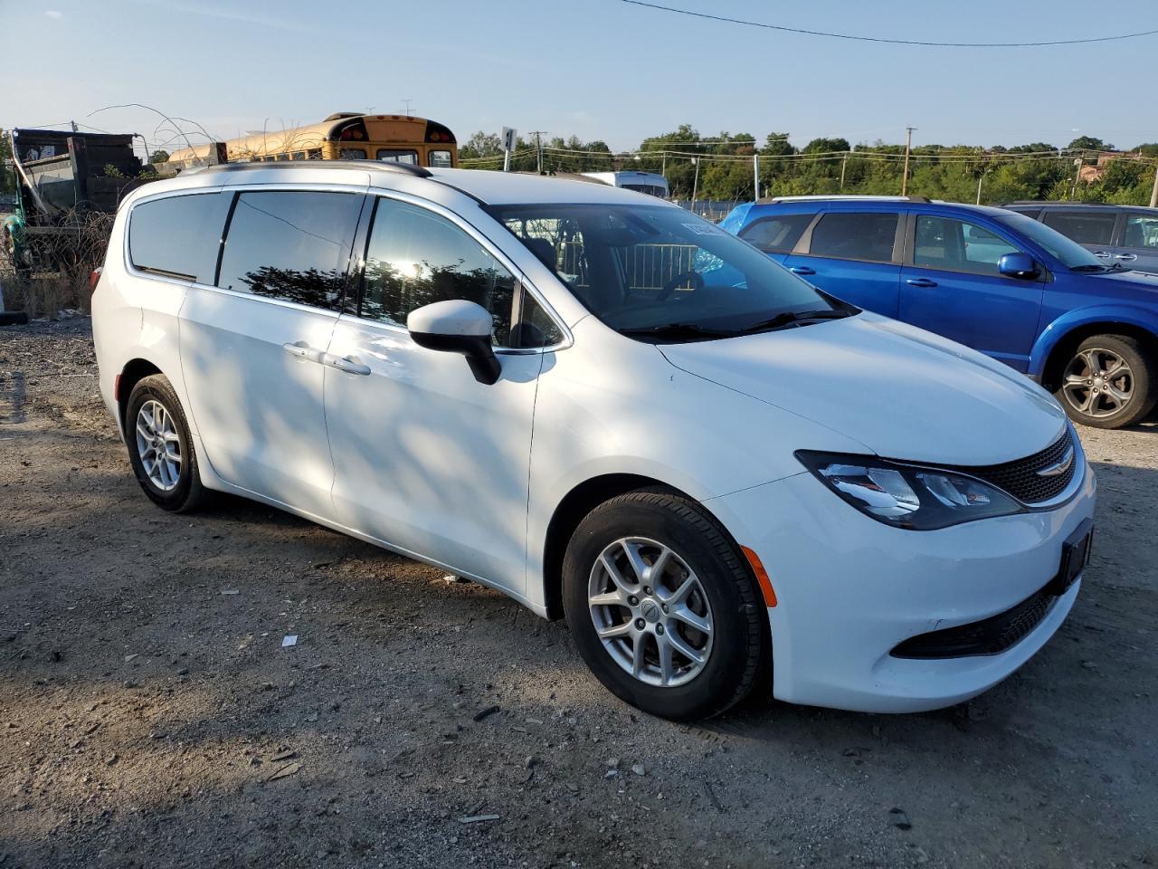 2021 Chrysler Voyager Lxi - Фото 4