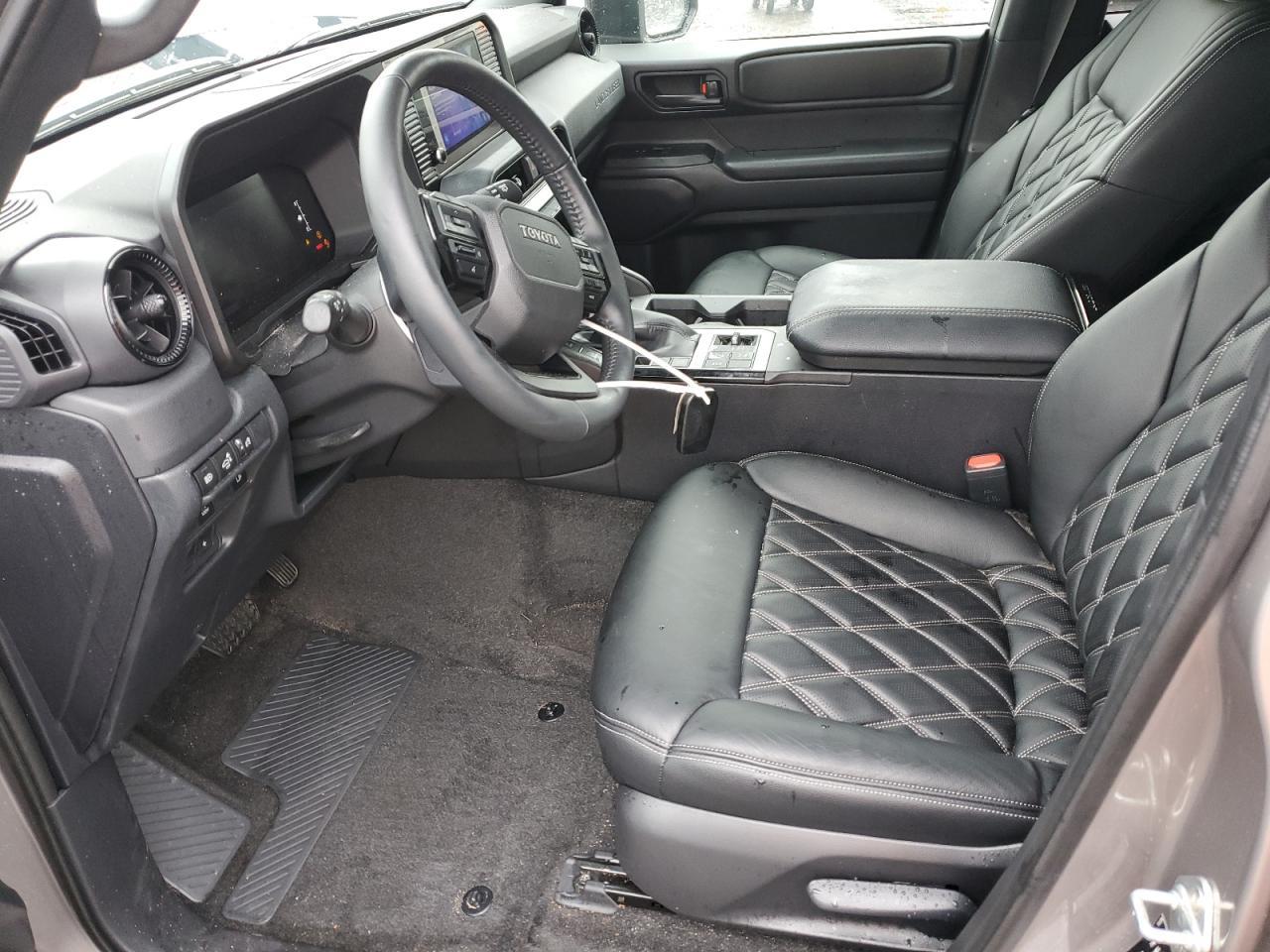 2025 Toyota Land Cruiser Base - Фото 7