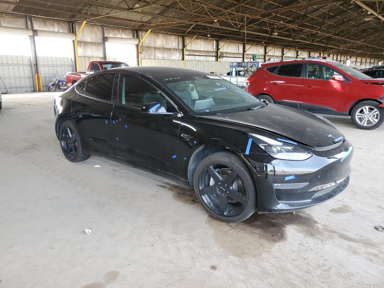 2022 Tesla Model 3 - Фото 4