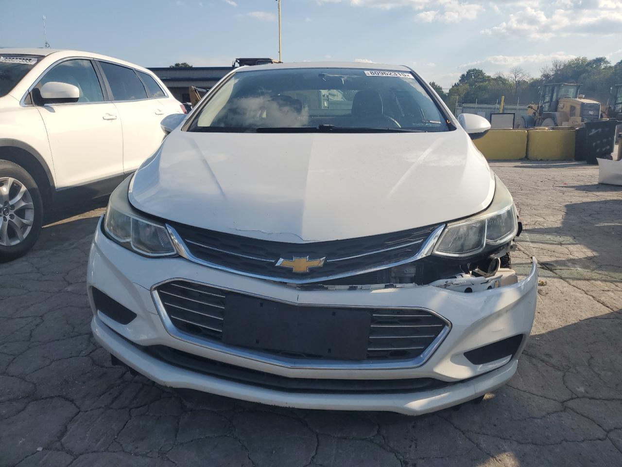 2017 Chevrolet Cruze Ls - Image 5