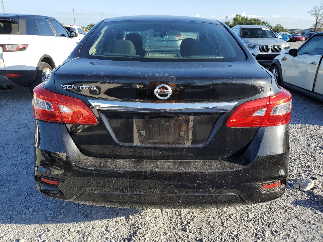 2019 Nissan Sentra S - Фото 6