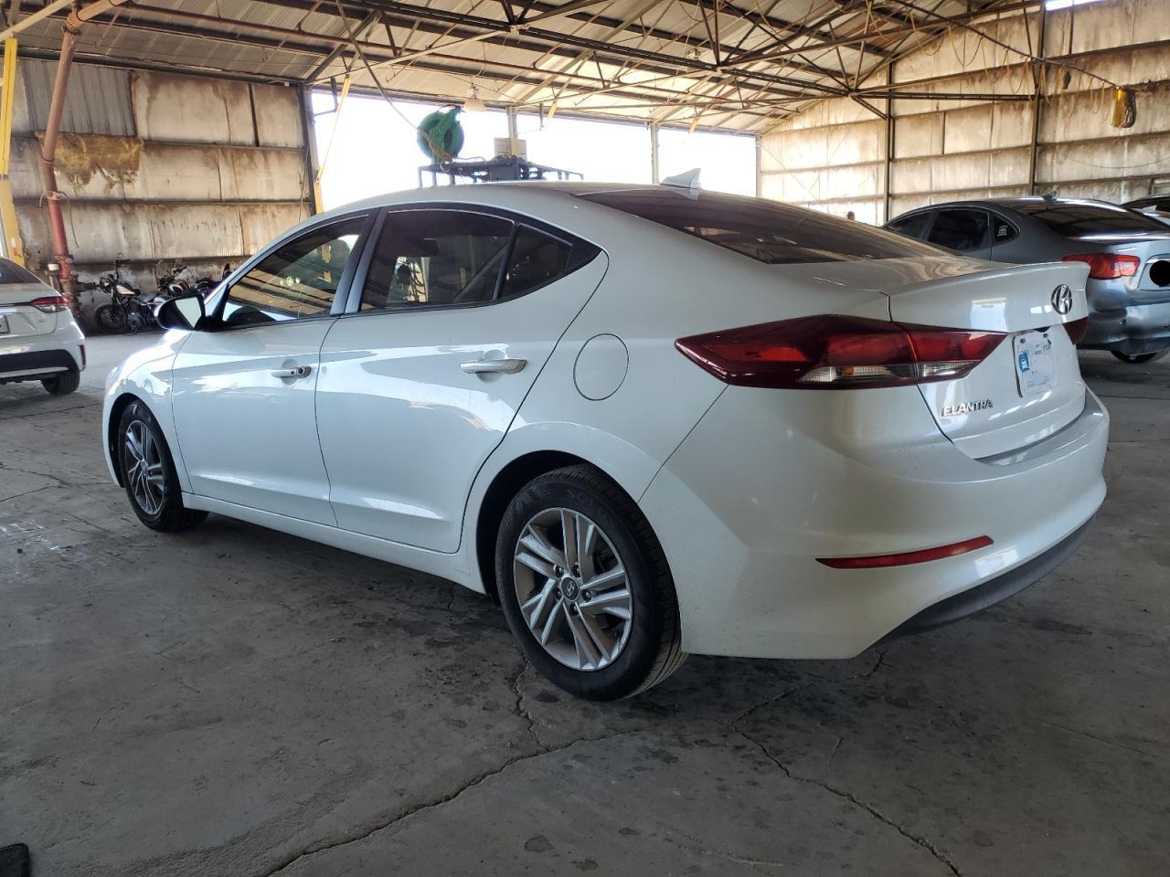 2018 Hyundai Elantra Sel - Image 2