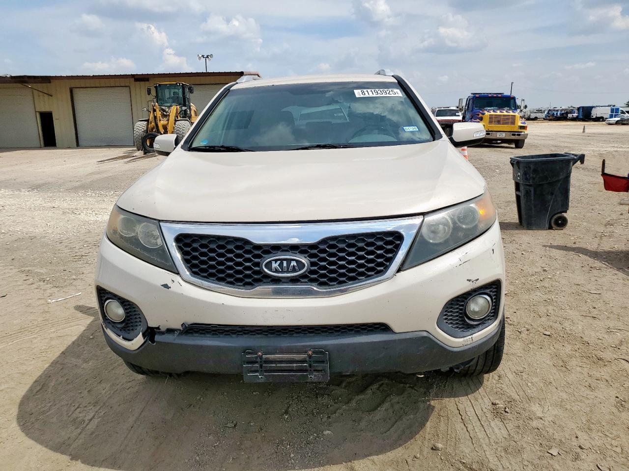 2011 Kia Sorento Ex - Image 5