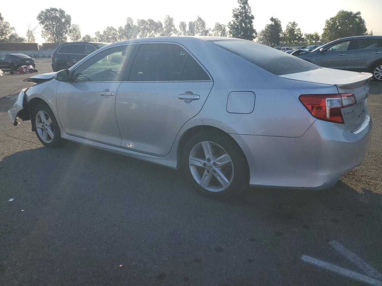 2014 Toyota Camry - Image 2