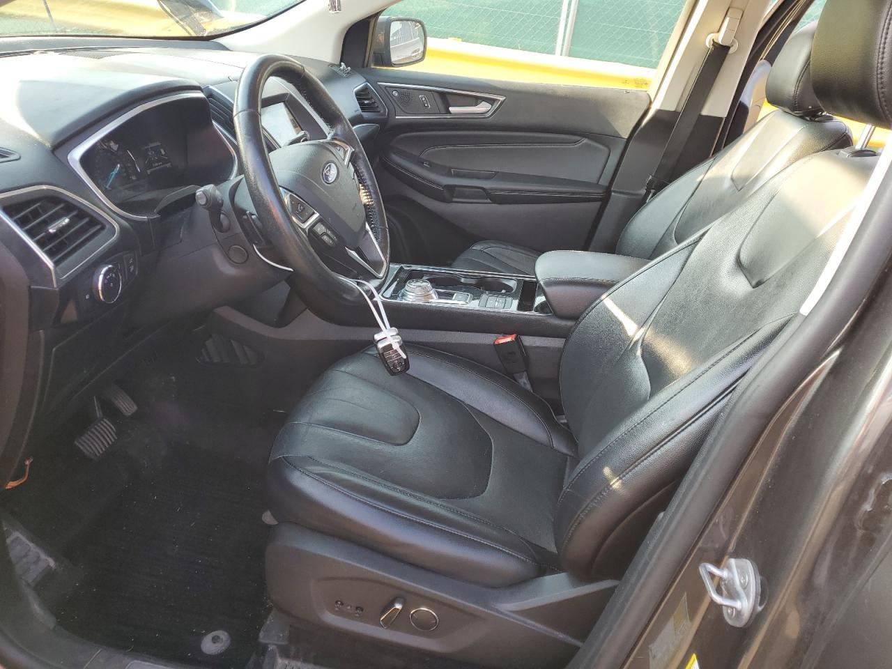 2019 Ford Edge Titanium - Image 7