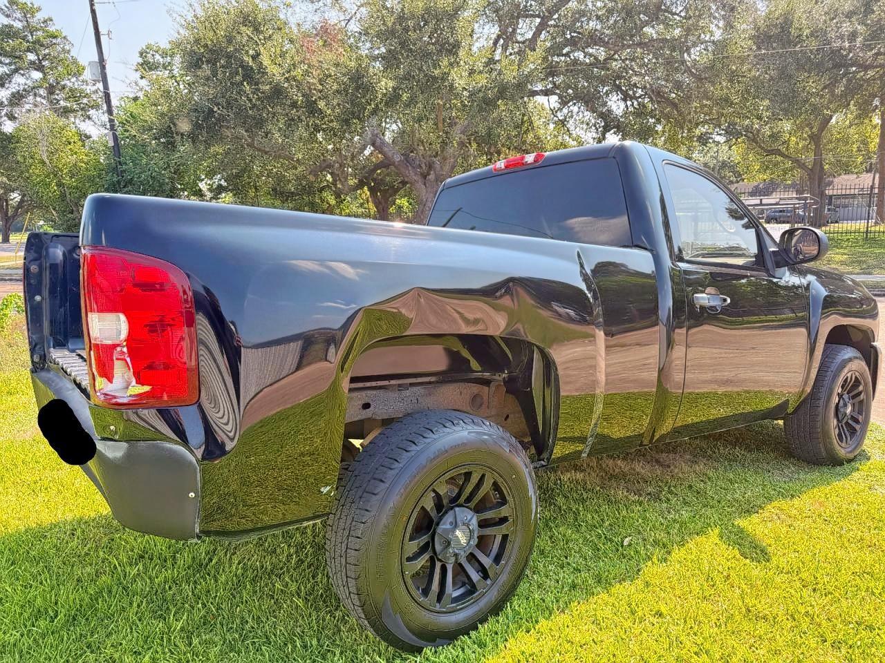2008 Chevrolet Silverado C1500 - Image 4