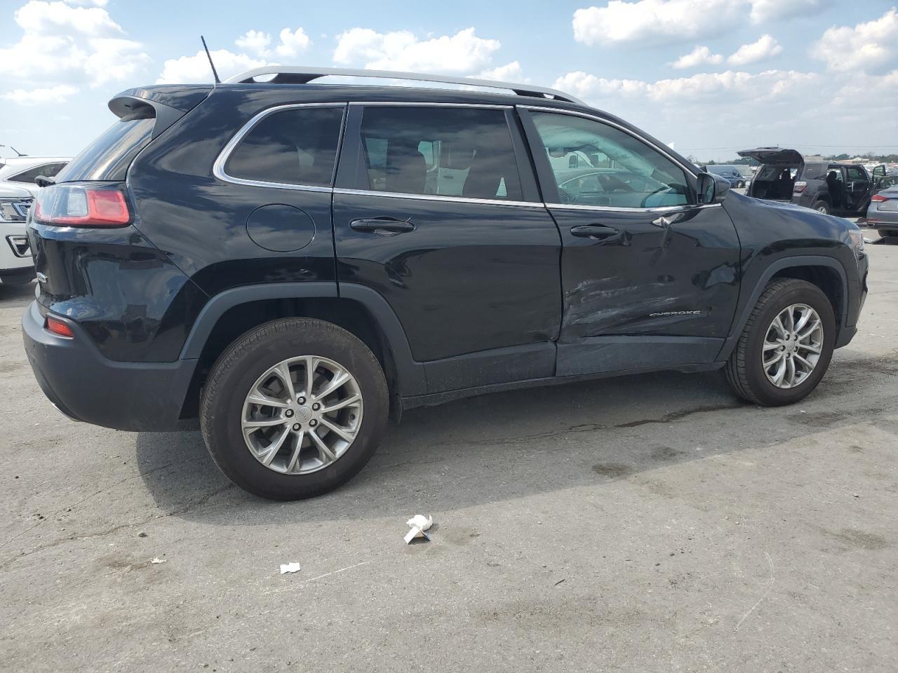 2021 Jeep Cherokee Latitude Lux - Image 3