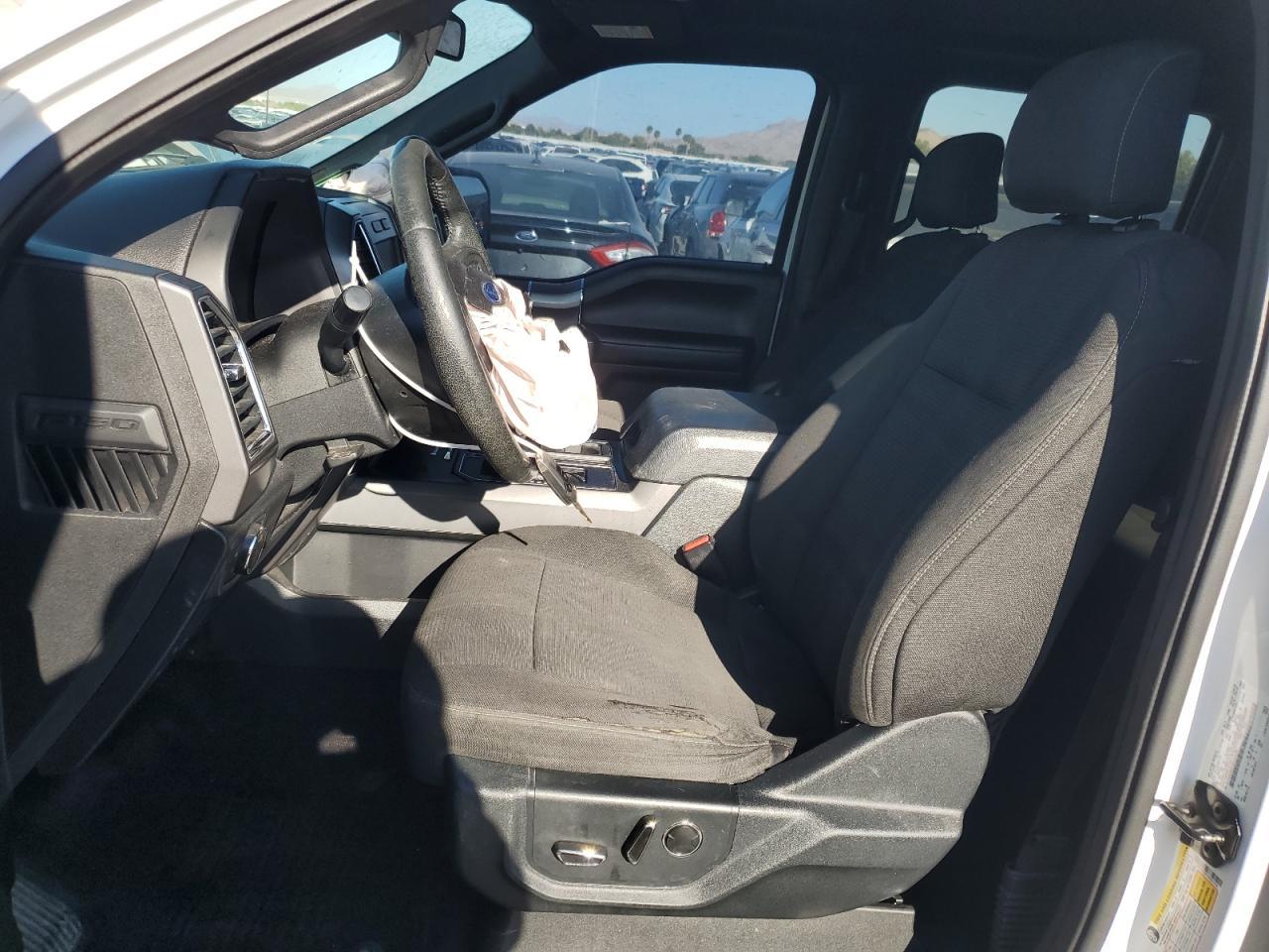 2015 Ford F150 Supercrew - Фото 7