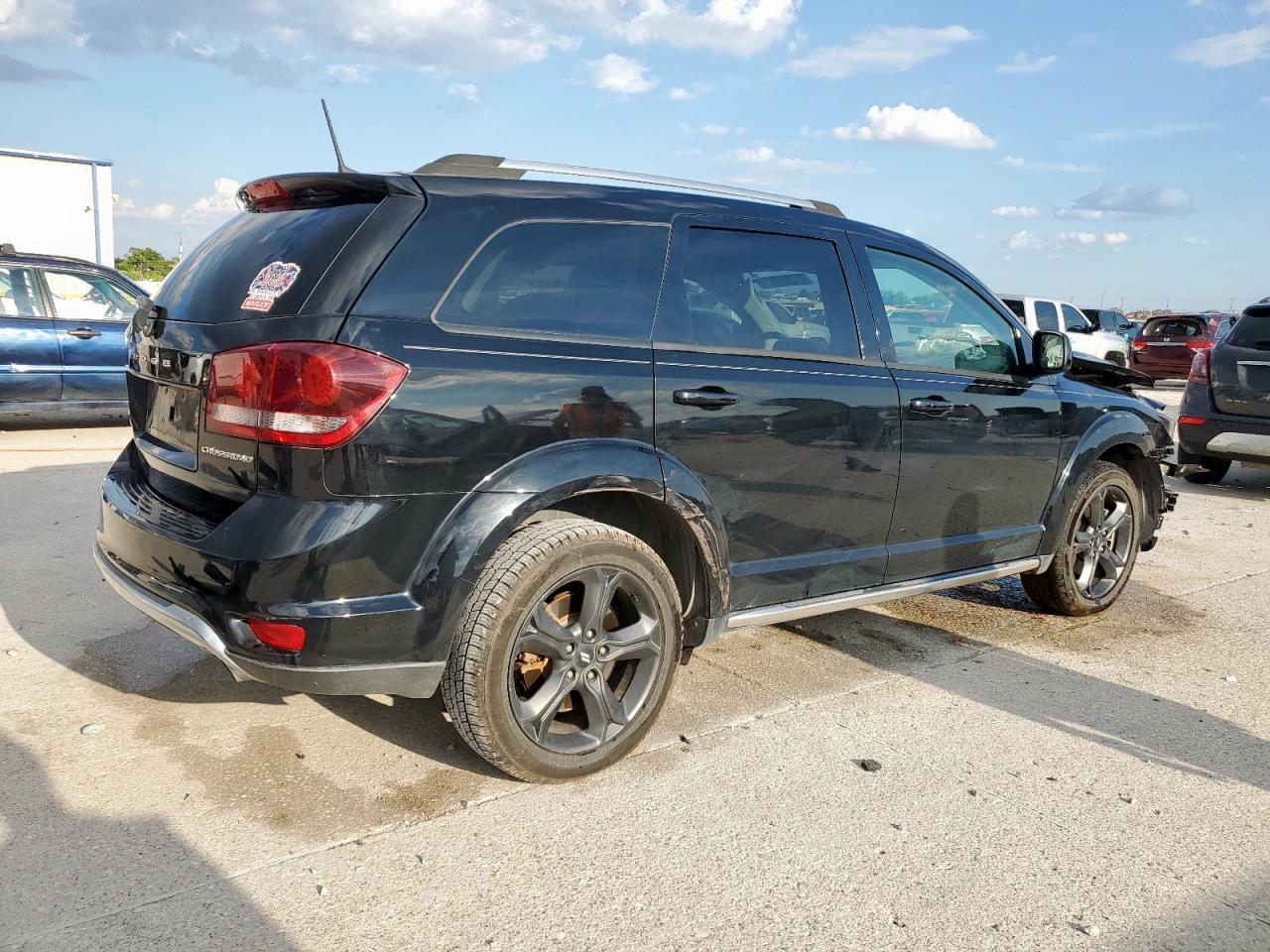 2018 Dodge Journey Crossroad - Фото 3