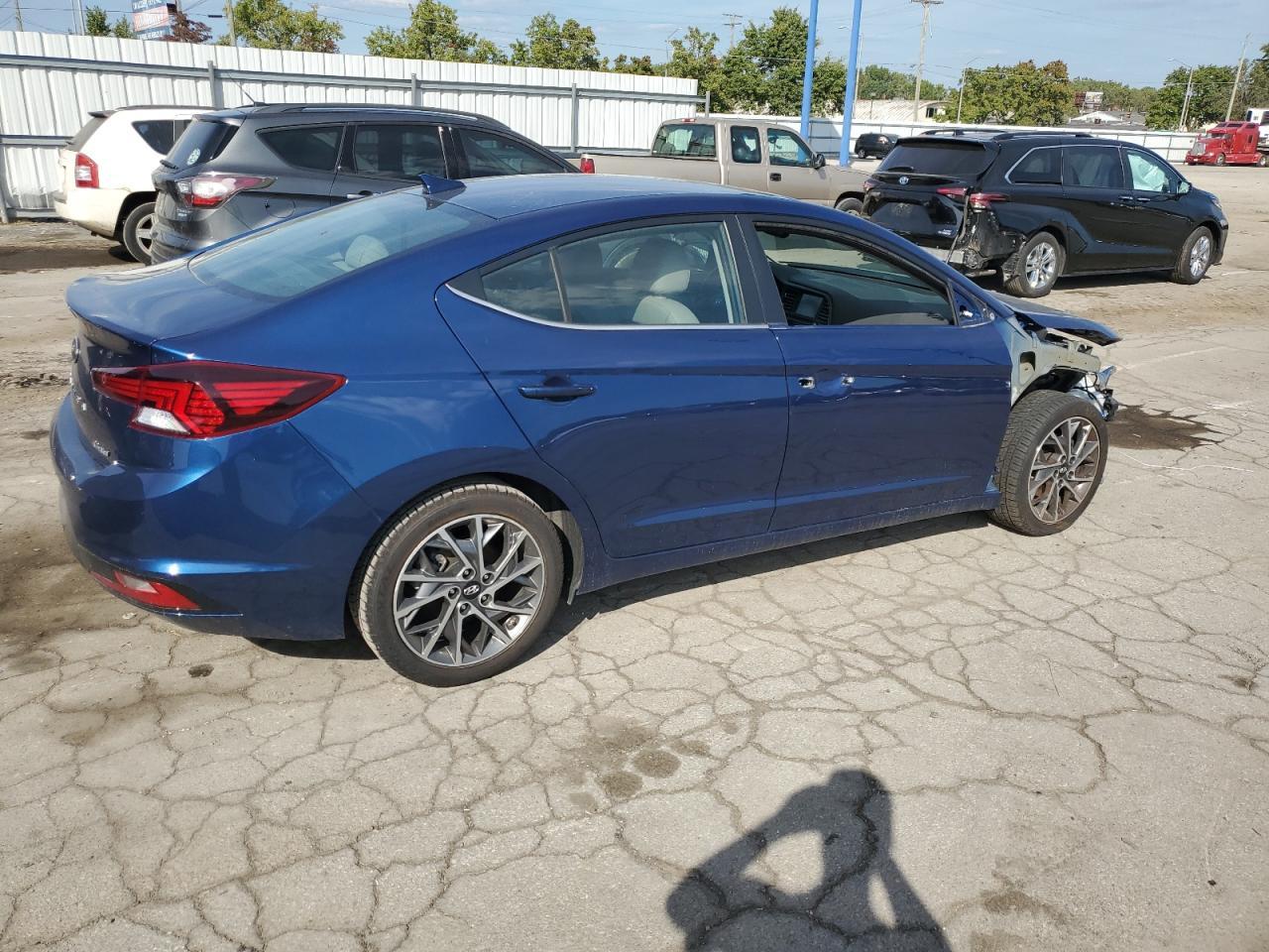 2020 Hyundai Elantra Sel - Фото 3