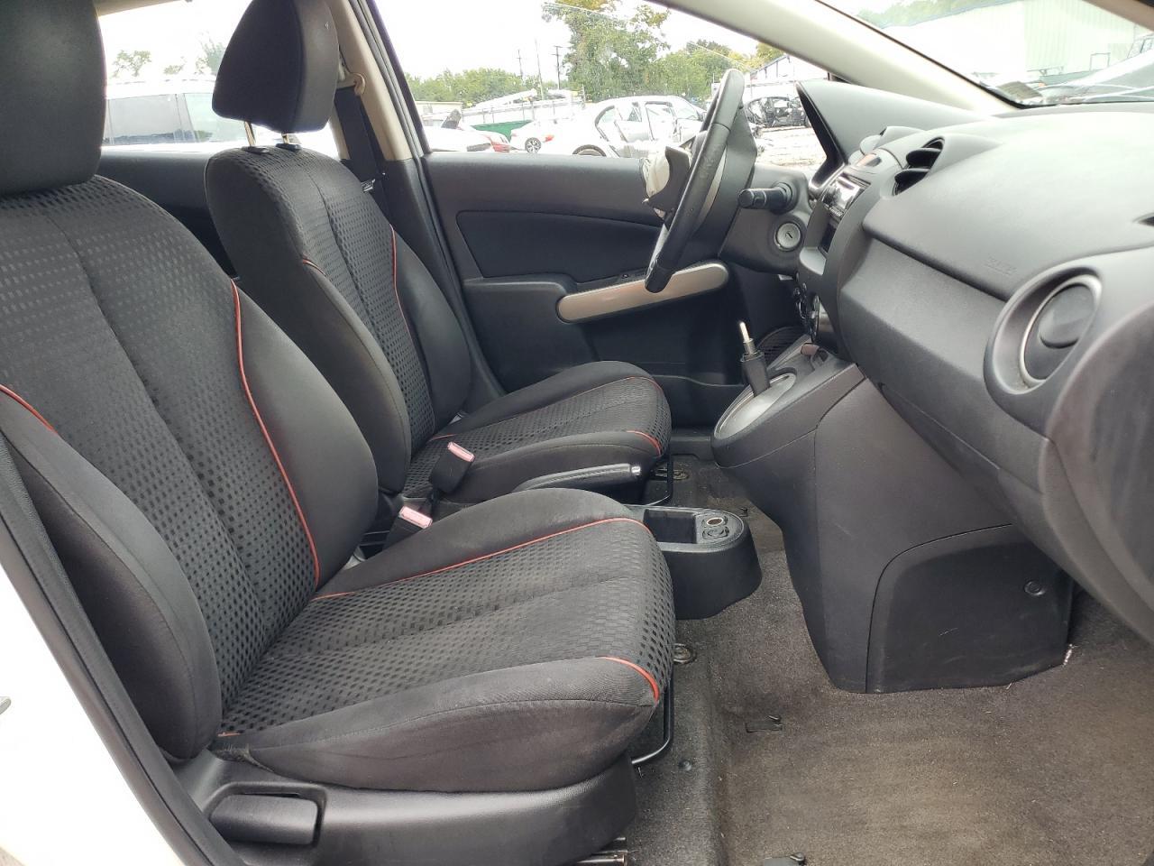2012 Mazda Mazda2 - Image 7