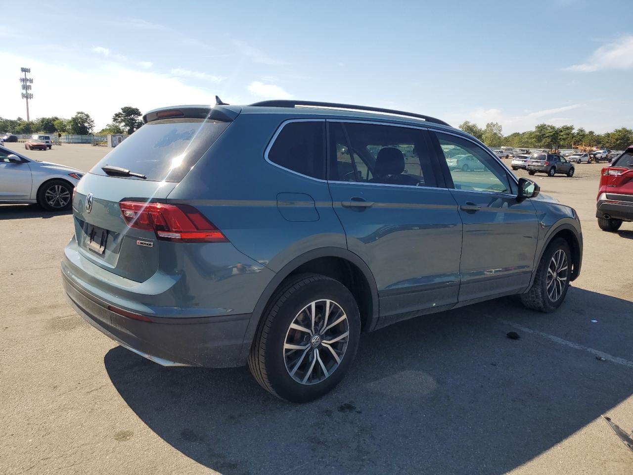 2019 Volkswagen Tiguan Se - Фото 3