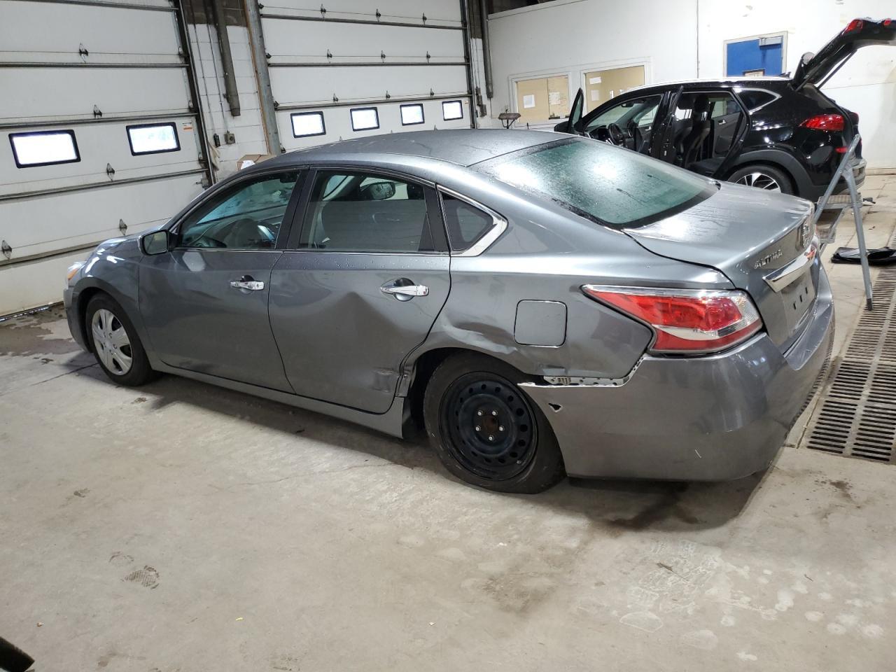 2014 Nissan Altima 2.5 - Image 2