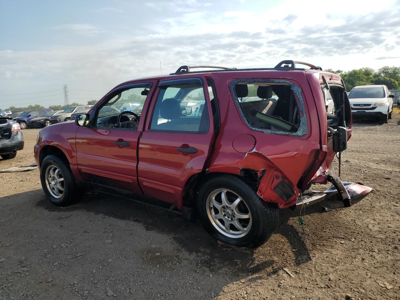 2004 Ford Escape Xls - Image 2