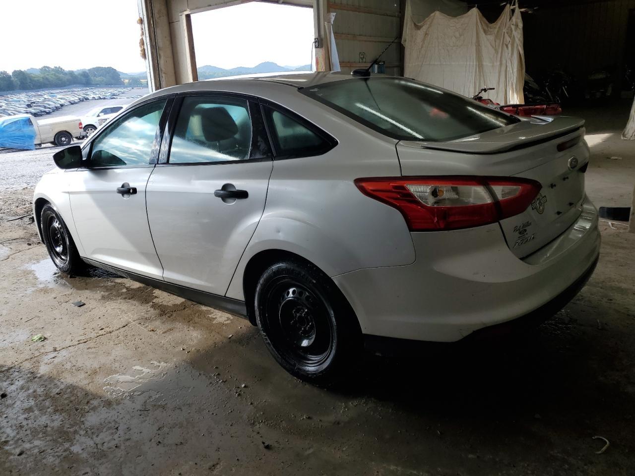 2013 Ford Focus S - Image 2