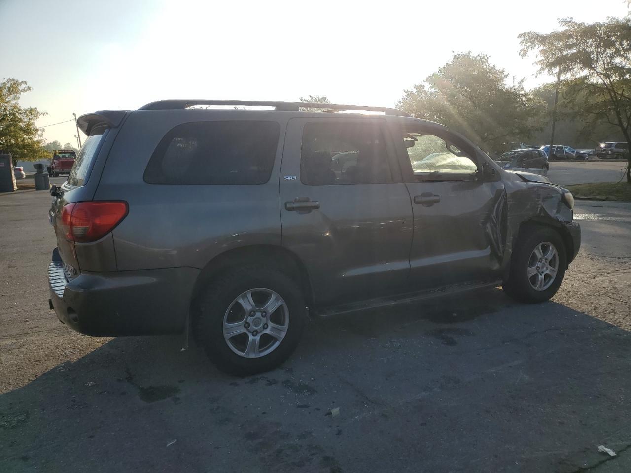 2008 Toyota Sequoia Sr5 - Image 3