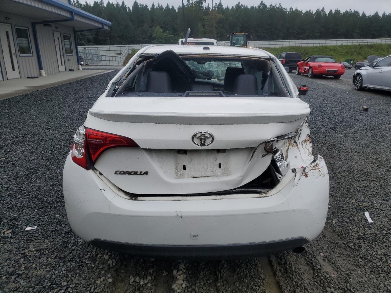 2017 Toyota Corolla L - Image 6