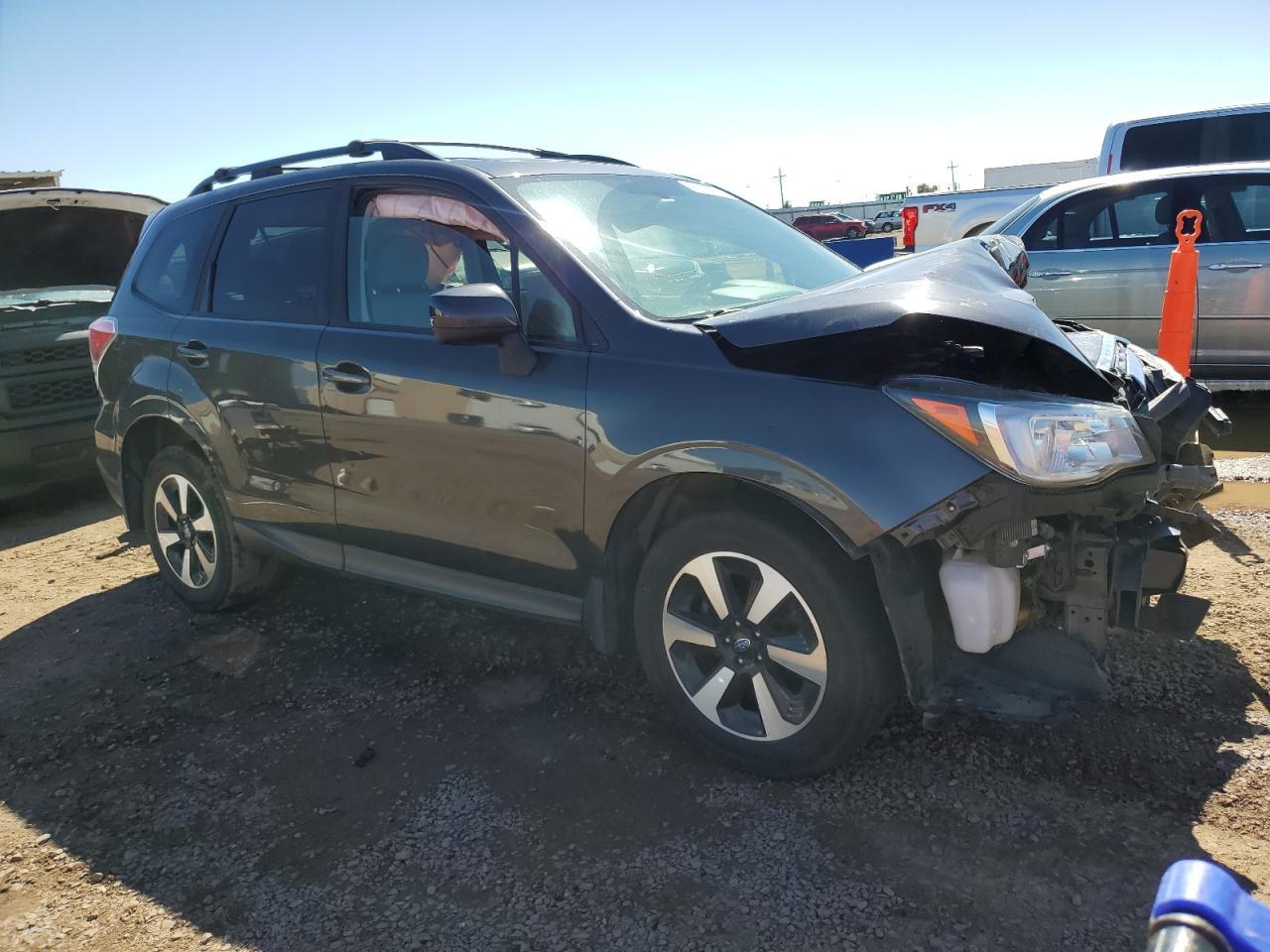 2017 Subaru Forester 2.5I Premium - Image 4