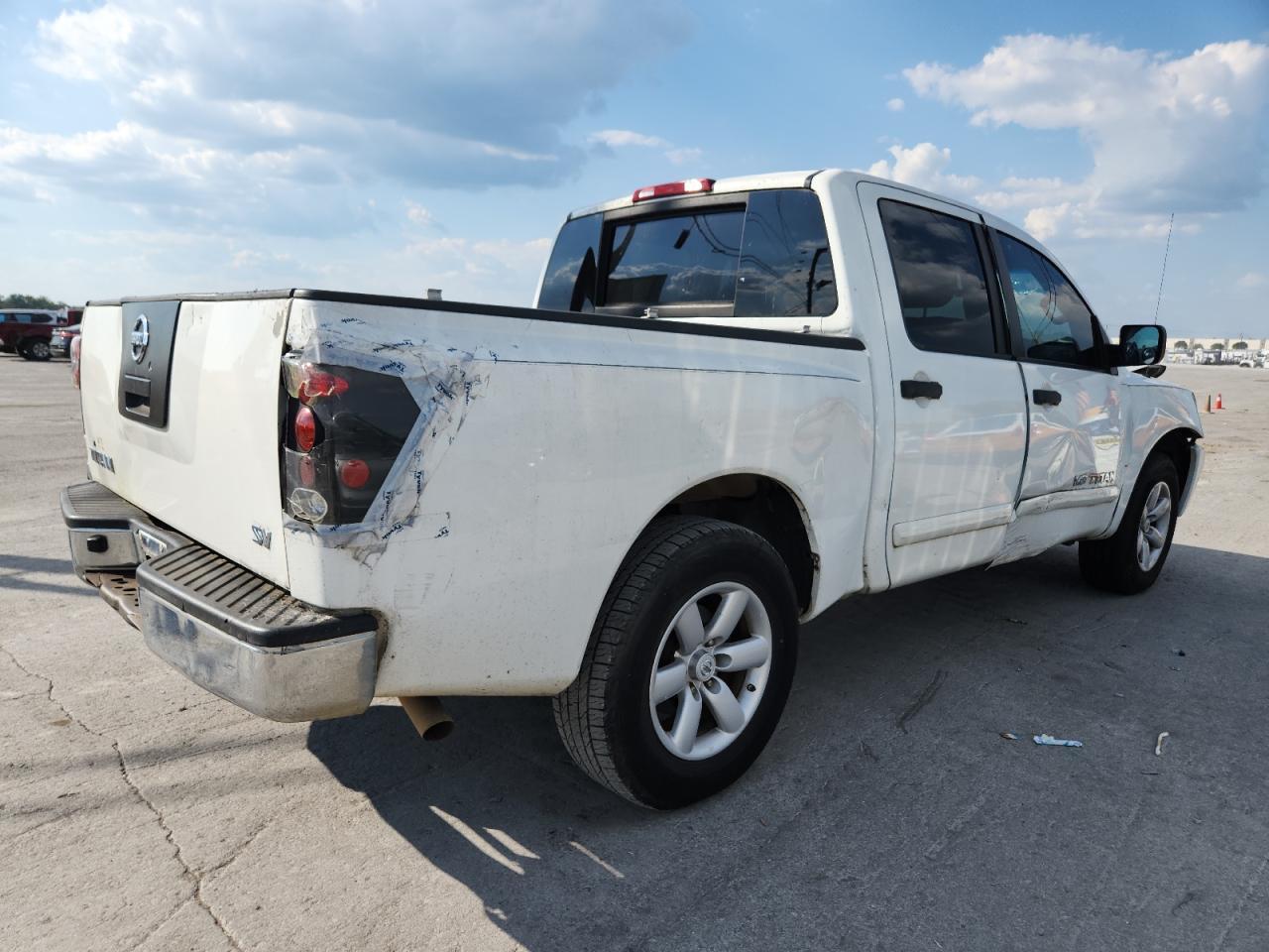 2012 Nissan Titan S - Фото 3