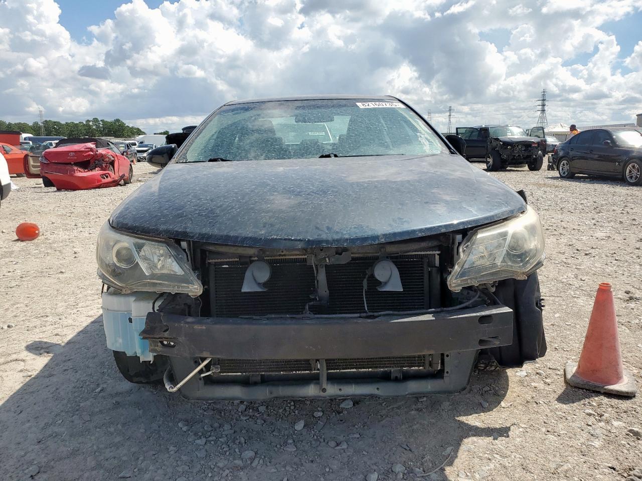 2014 Toyota Camry L - Image 5