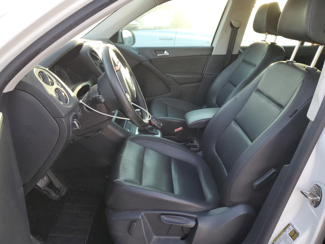 2014 Volkswagen Tiguan S - Image 7
