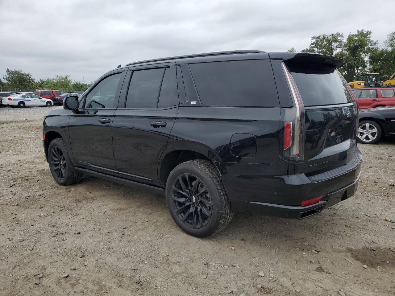 2023 Cadillac Escalade Sport - Фото 2