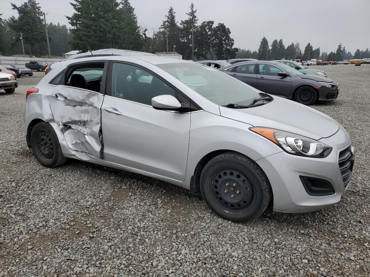 2017 Hyundai Elantra Gt - Image 4