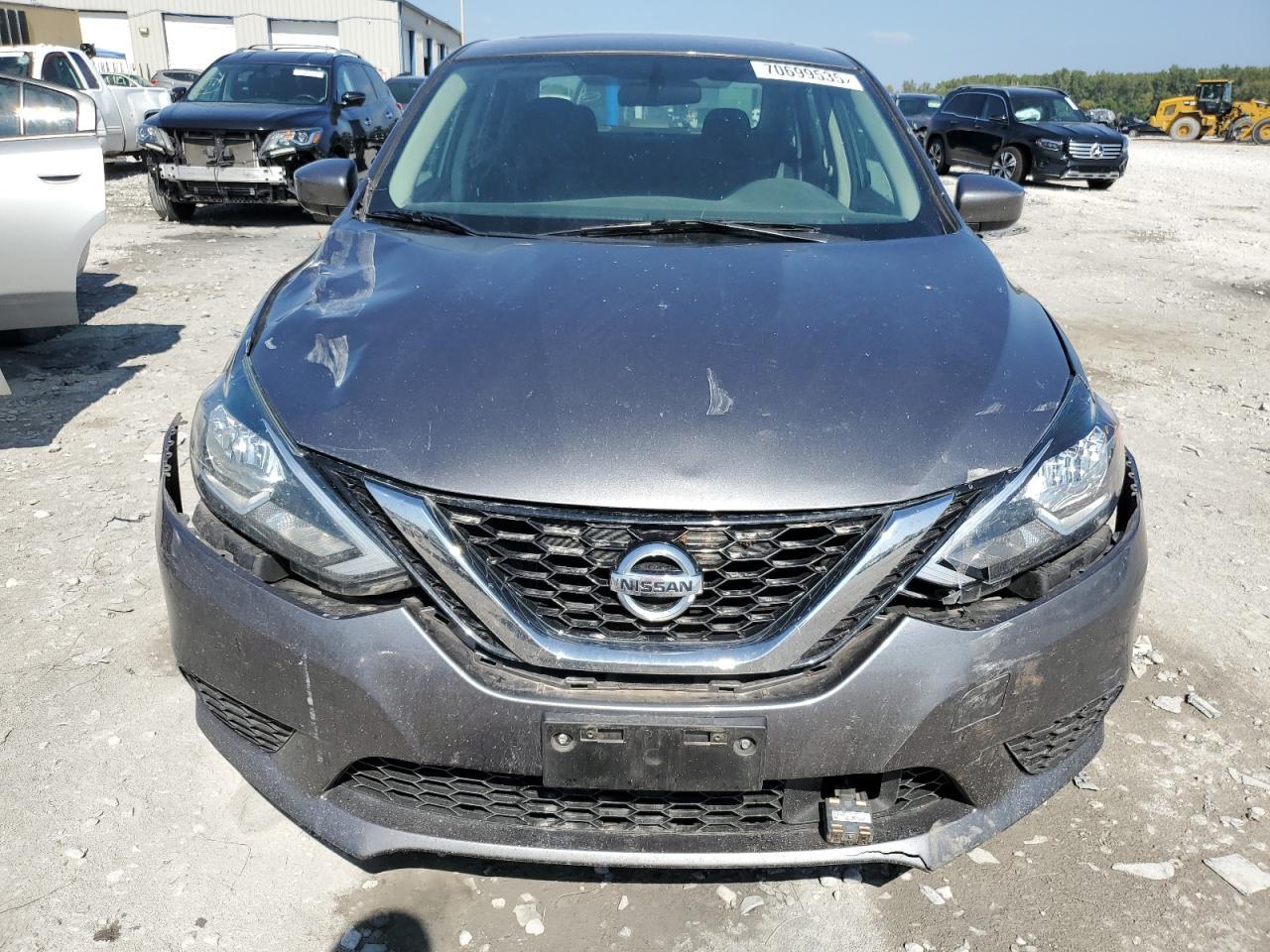 2018 Nissan Sentra S - Фото 5