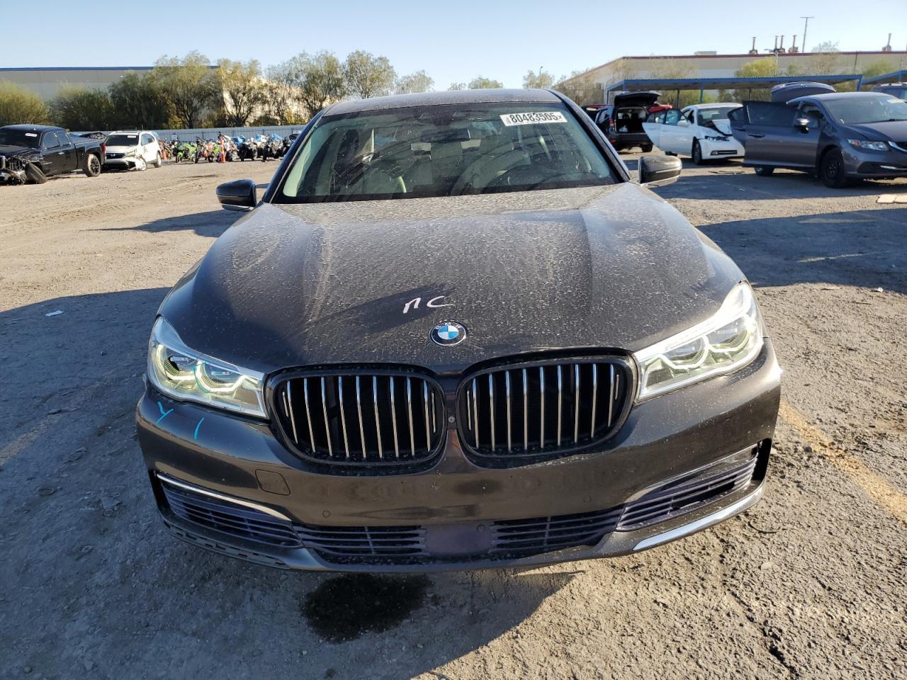 2016 BMW 750 Xi - Фото 5