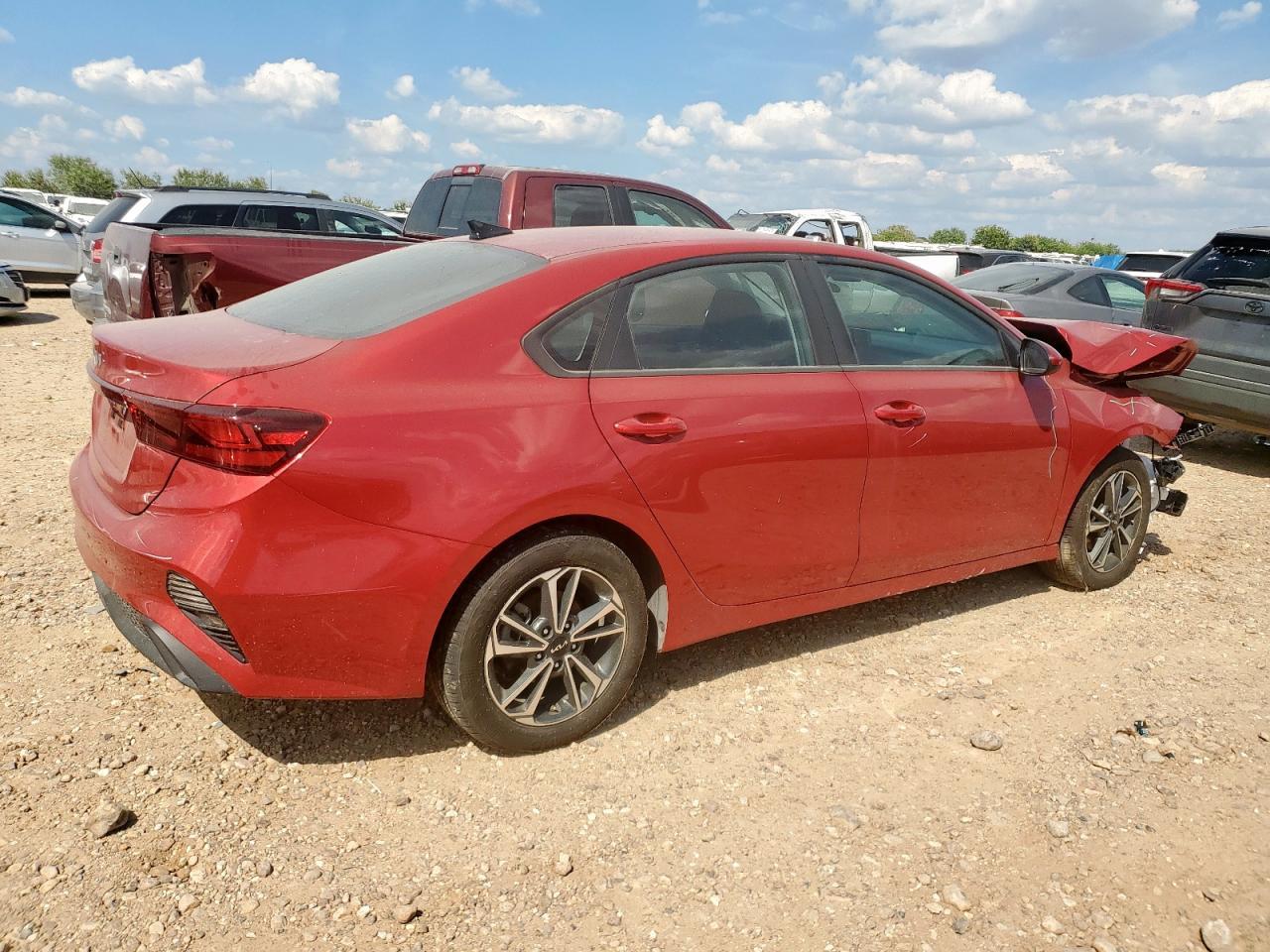 2024 Kia Forte Lx - Фото 3