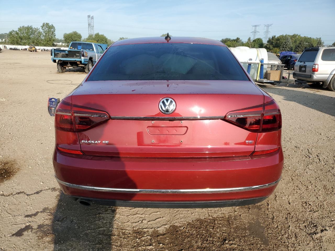 2017 Volkswagen Passat Se - Фото 6