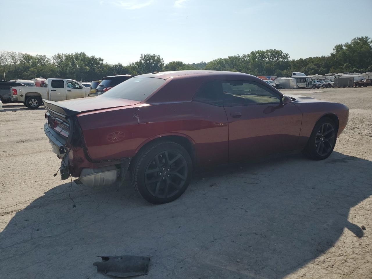 2021 Dodge Challenger Sxt - Фото 3
