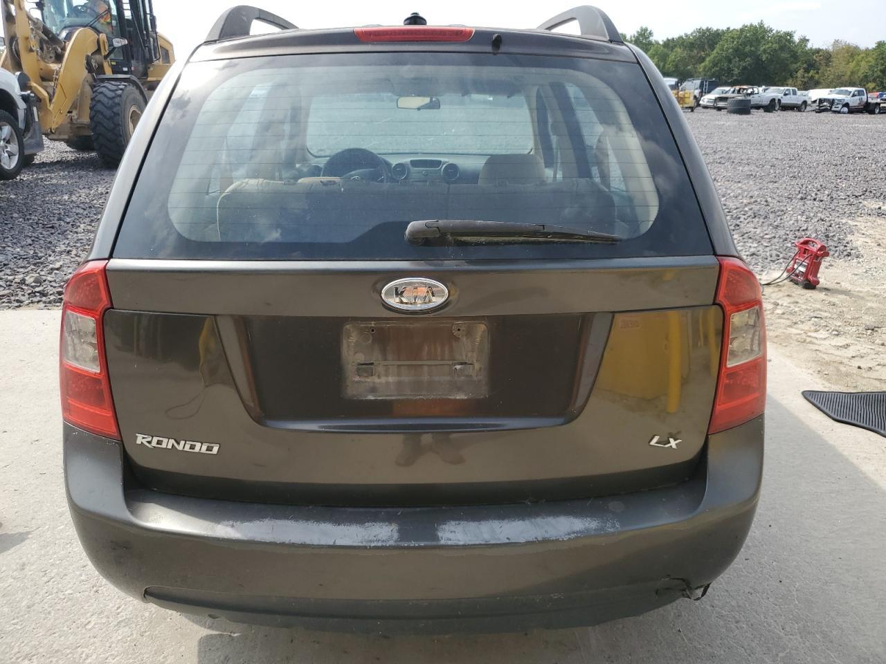 2009 Kia Rondo - Фото 6