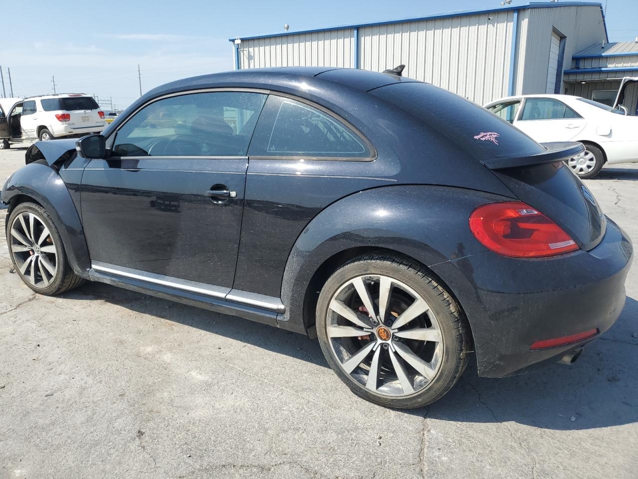 2012 Volkswagen Beetle Turbo - Фото 2