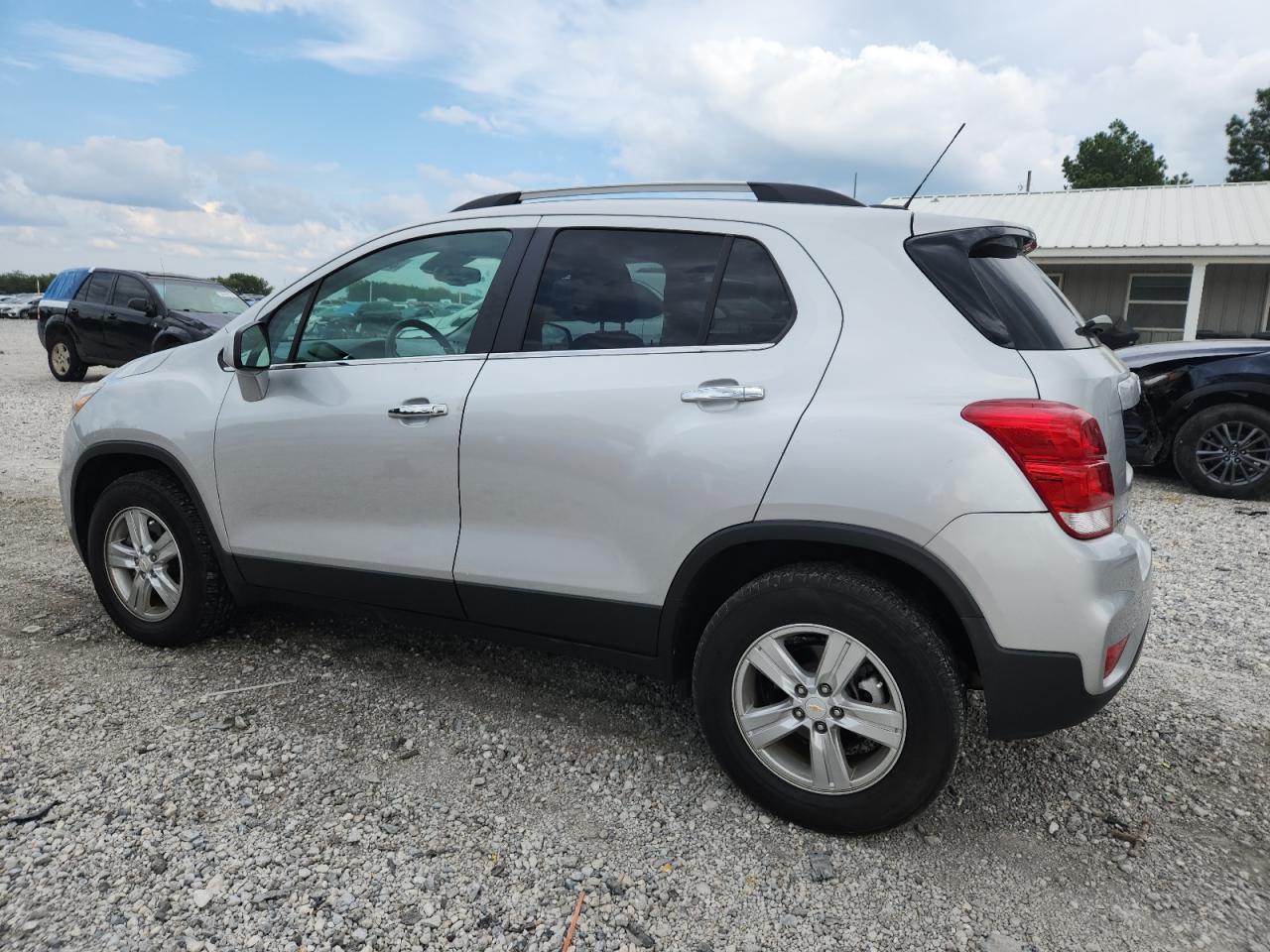 2018 Chevrolet Trax 1Lt - Image 2