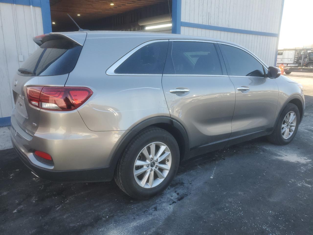 2019 Kia Sorento L - Фото 3