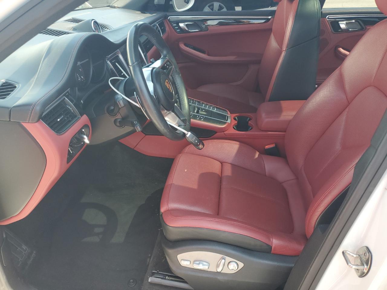 2017 Porsche Macan - Фото 7