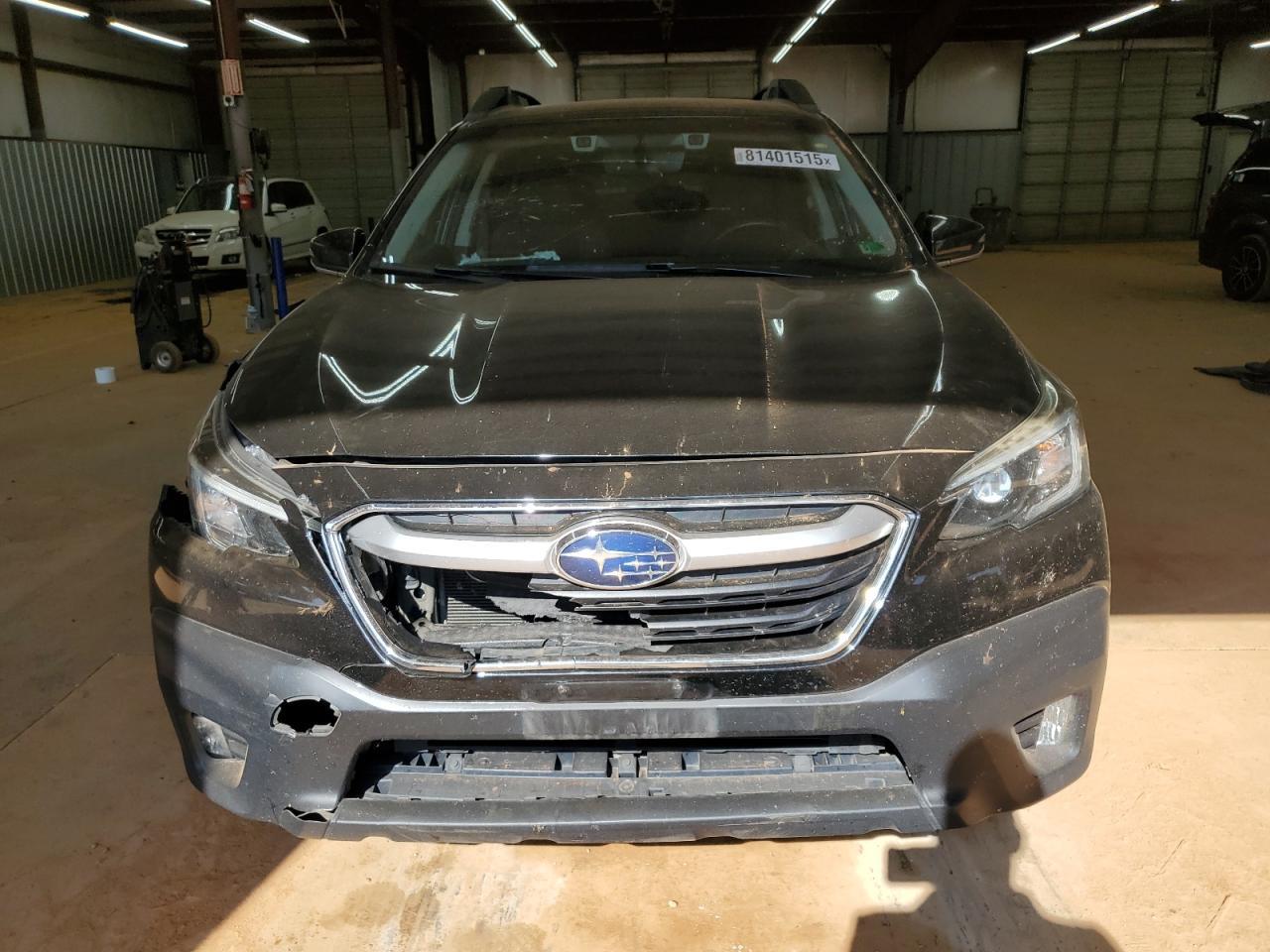 2020 Subaru Outback Premium - Image 5