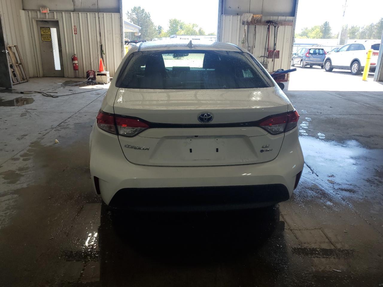 2025 Toyota Corolla Le - Фото 6