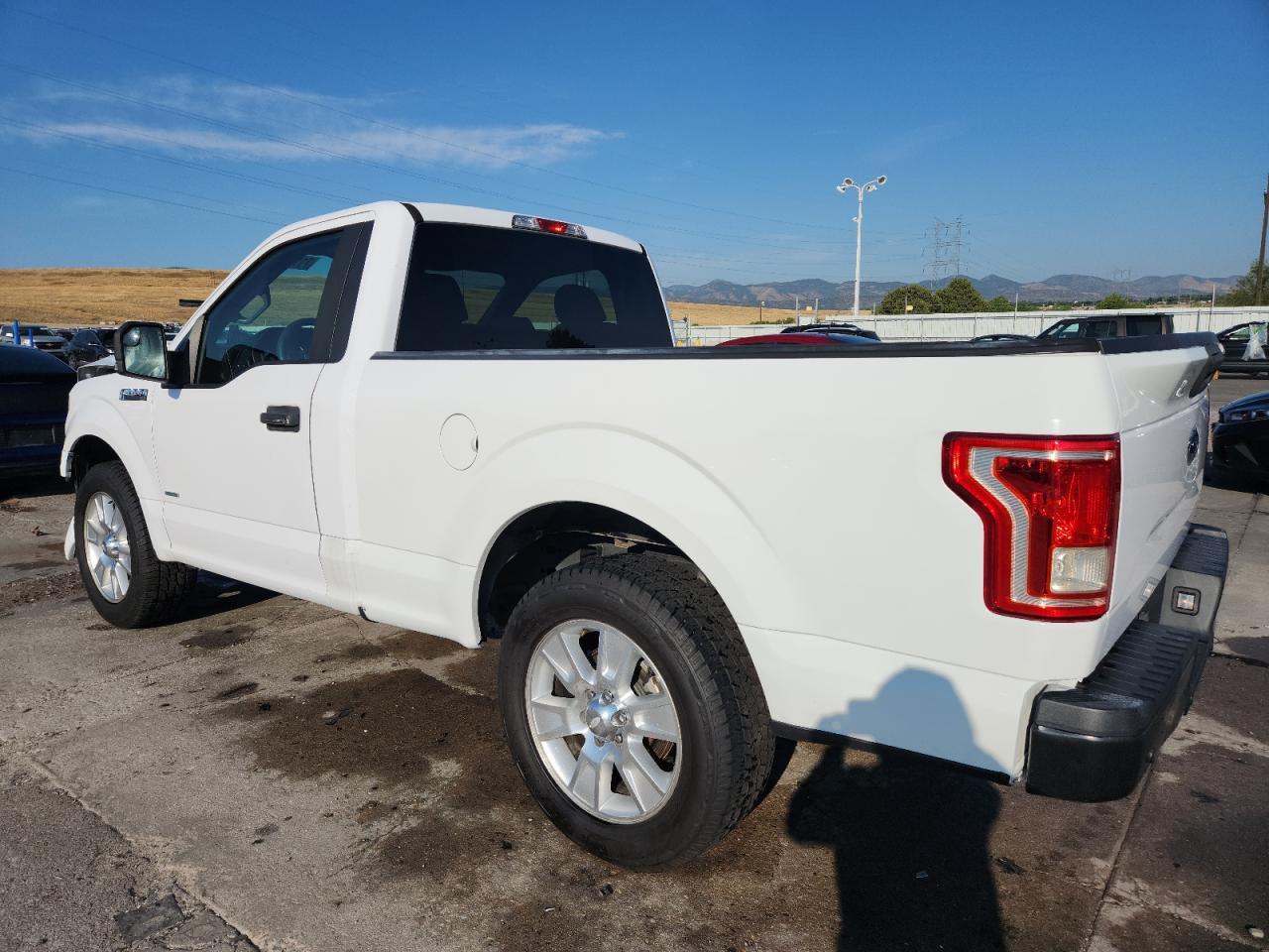 2017 Ford F150 - Фото 2