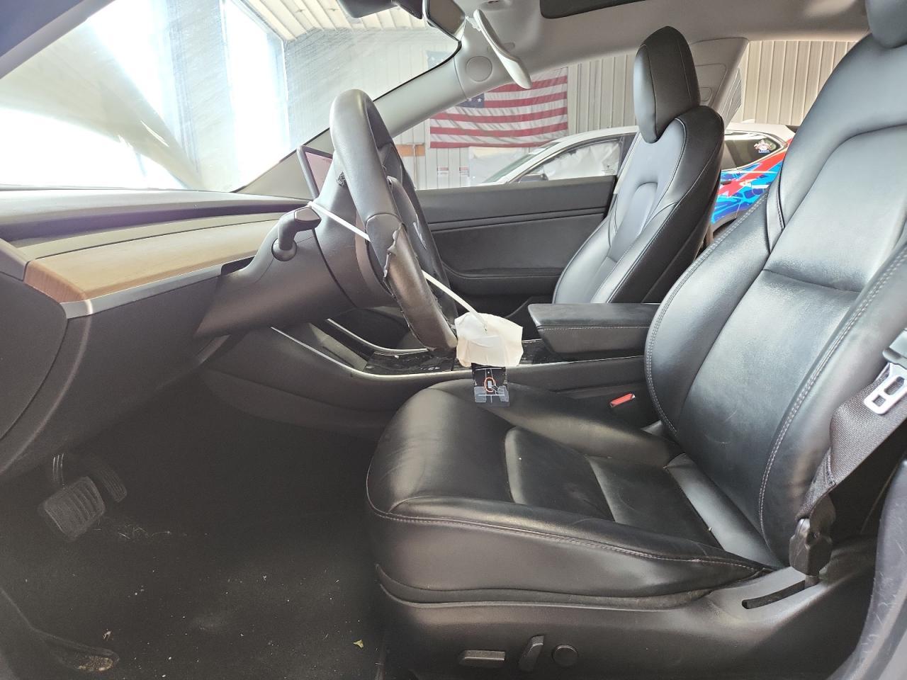 2020 Tesla Model 3 - Фото 7