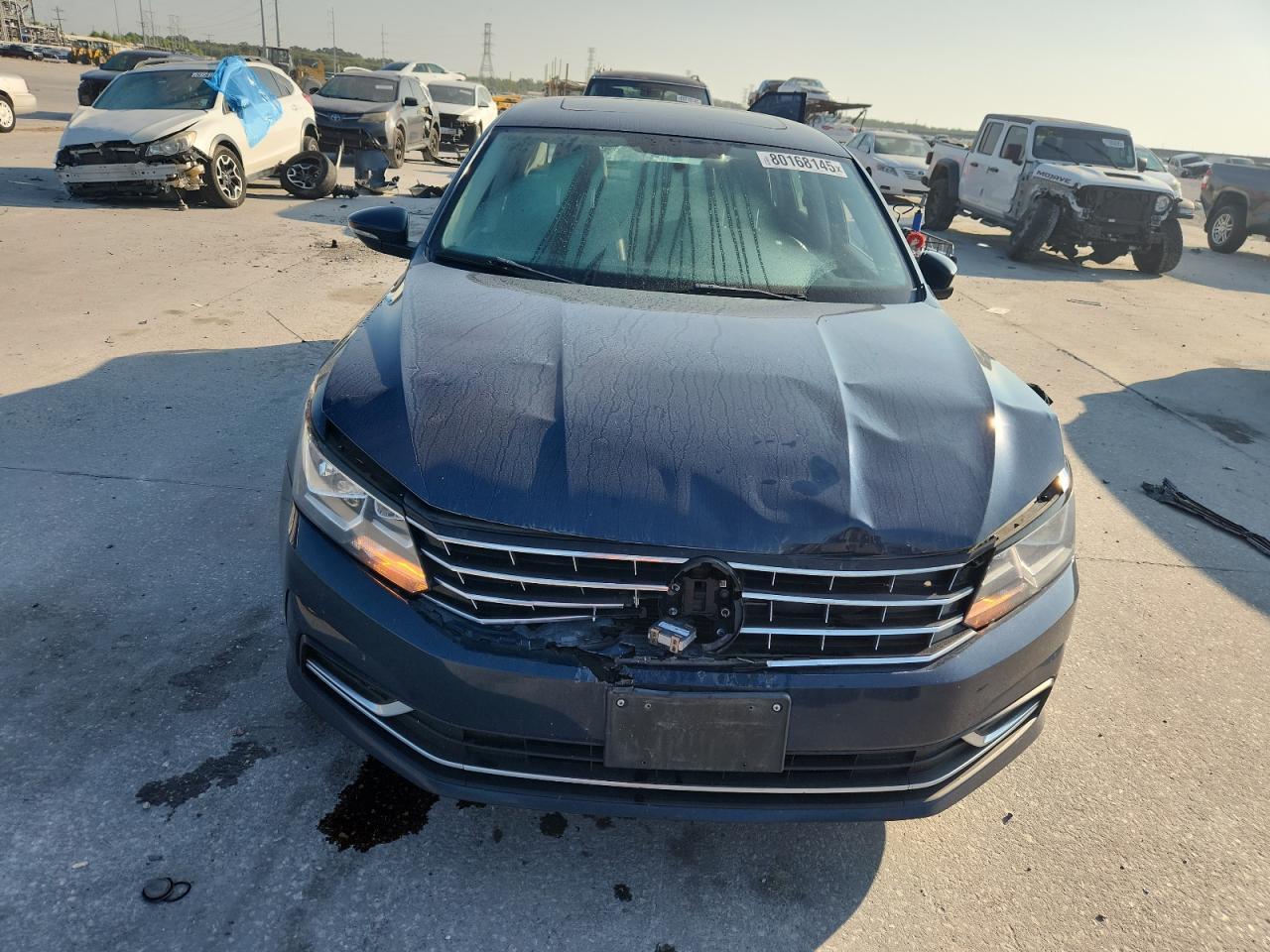 2019 Volkswagen Passat Wolfsburg - Image 5